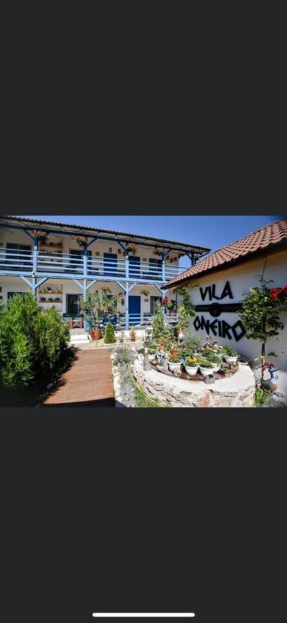 Vila Oneiro Vama Veche Buitenkant foto